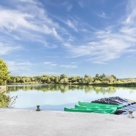 Les Mas Et De Pont Royal En Provence - Maeva - 5 Pieces 8 Personnes Avec Piscine Privee Et Vue Sur Le Golf - Exclusive - Super Mae-6074 * Mallemort