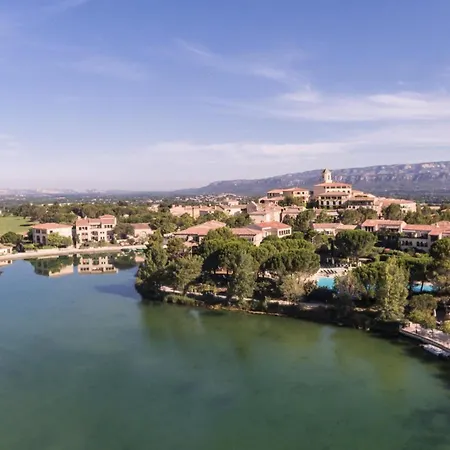 Les Mas Et De Pont Royal En Provence - Maeva - 5 Pieces 8 Personnes Avec Piscine Privee Et Vue Sur Le Golf - Exclusive - Super Mae-6074 Villa *