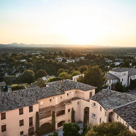 Les Mas Et De Pont Royal En Provence - Maeva - 5 Pieces 8 Personnes Avec Piscine Privee Et Vue Sur Le Golf - Exclusive - Super Mae-6074 Mallemort